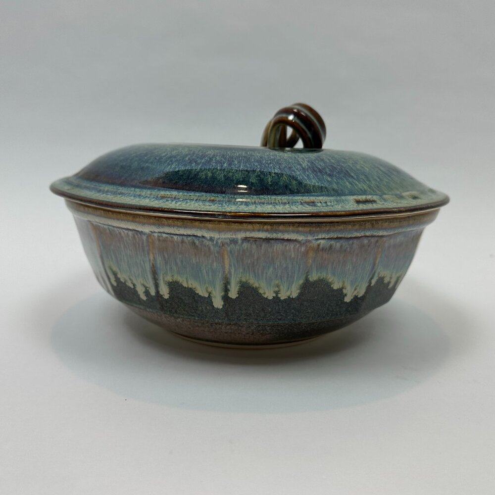 🎨 Bill Campbell Drip Glaze Pottery Casserole Dish w/ Lid — Studio Art 🎨